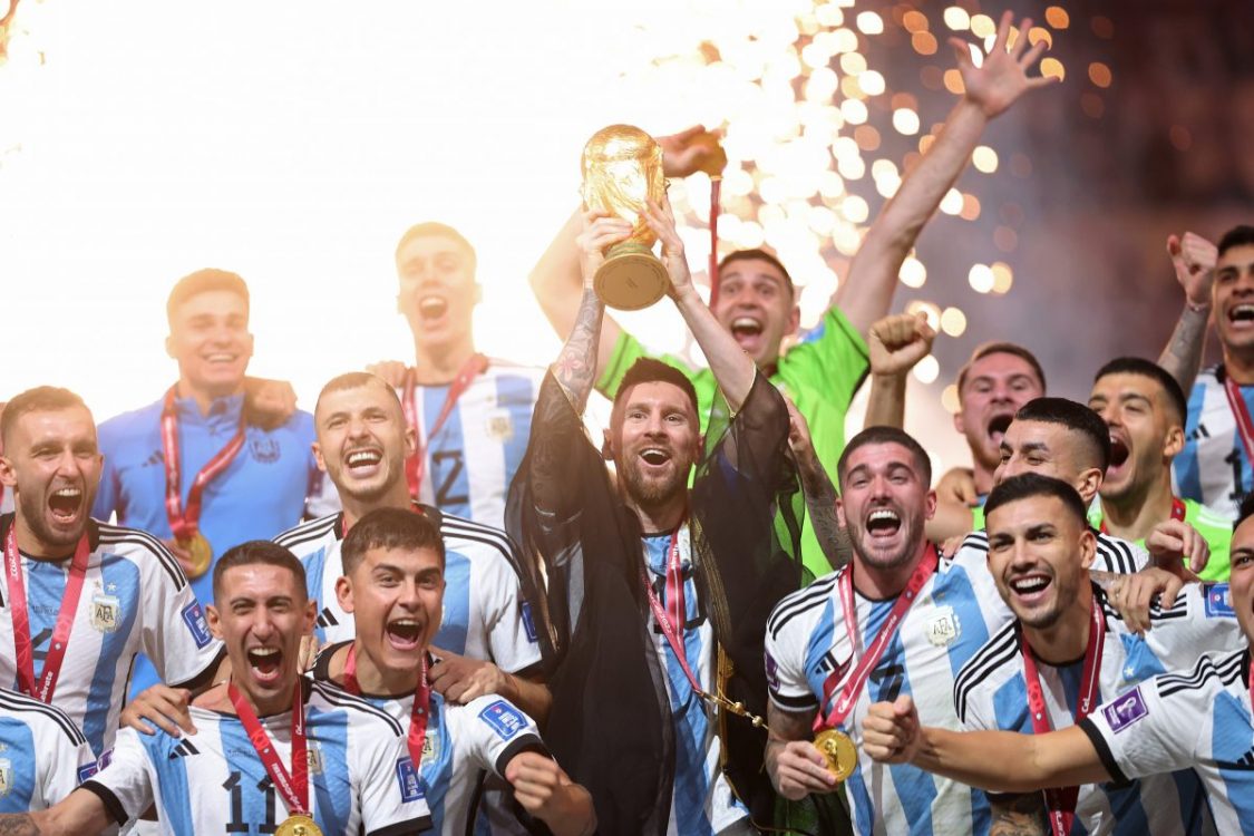 Argentina win dramatic World Cup final on penalties