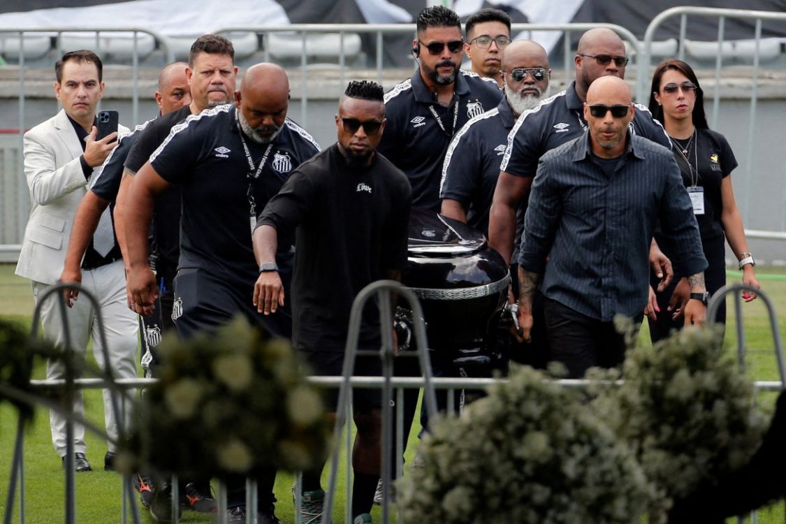 PHOTOS: Brazil begins paying final respects to legend Pele