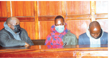 Three DCI officers detained for attempted robbery in city