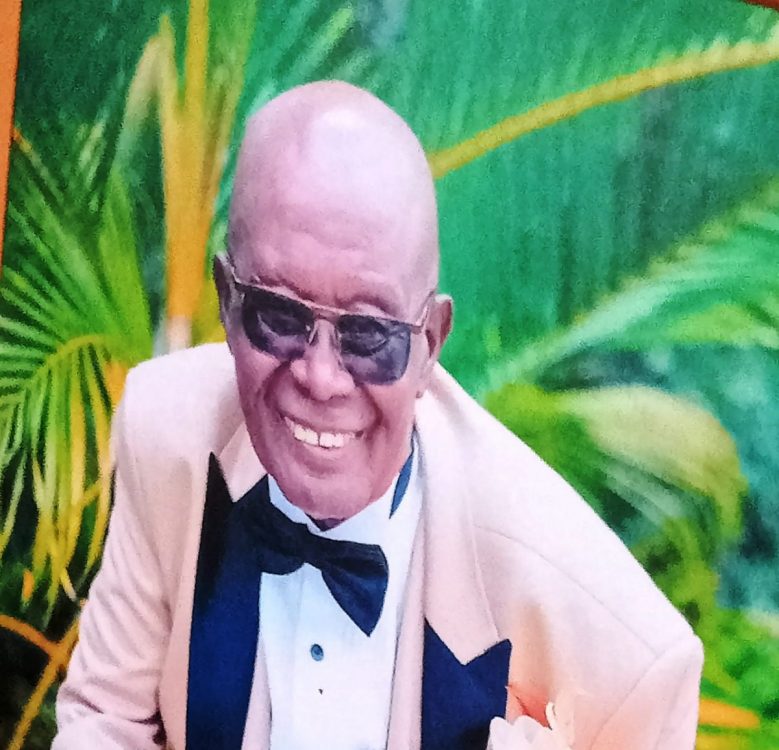 Billionaire to be buried in between his two wives’ homesteads