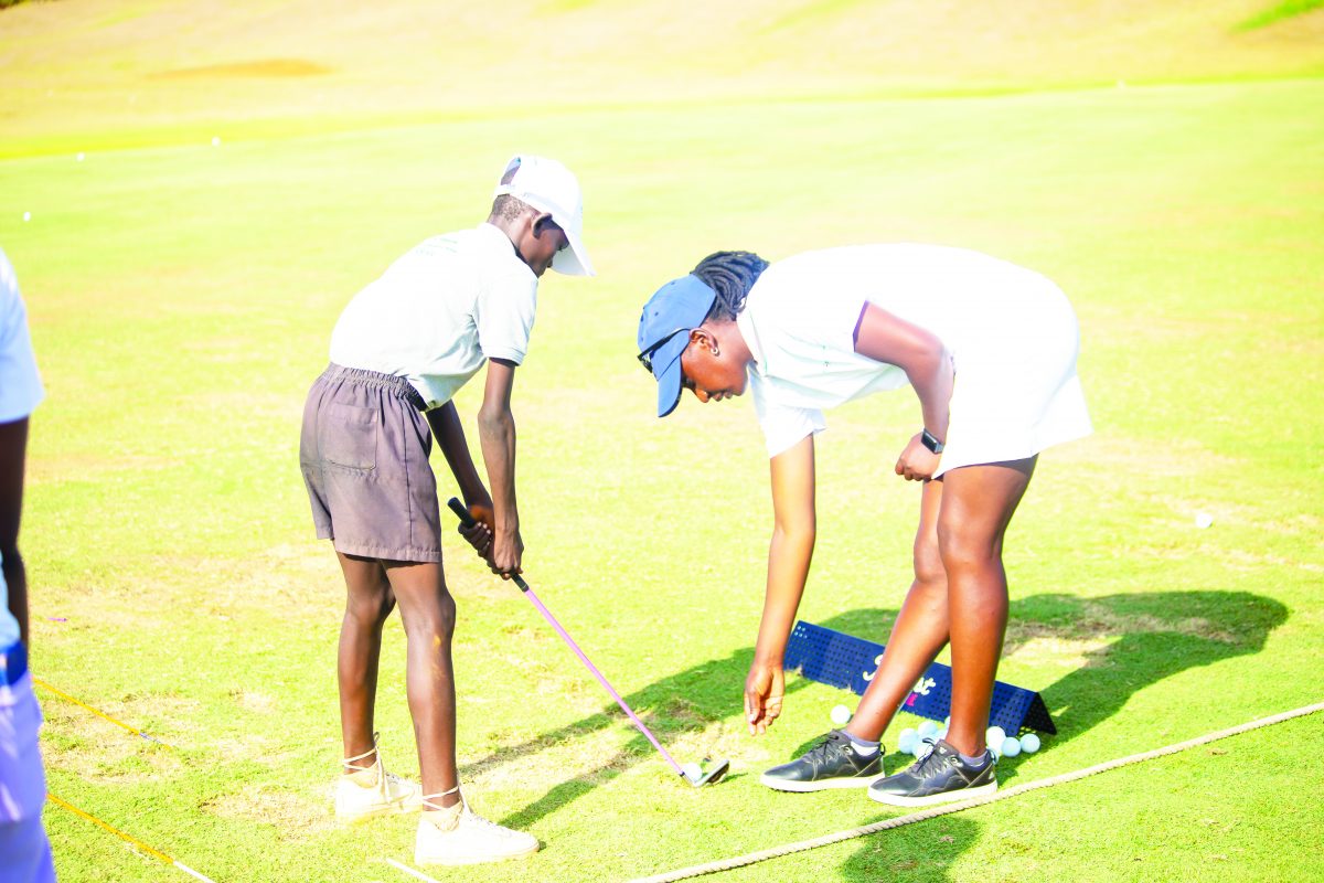 Junior golfers learn crucial skills from Pros in Vipingo tourney