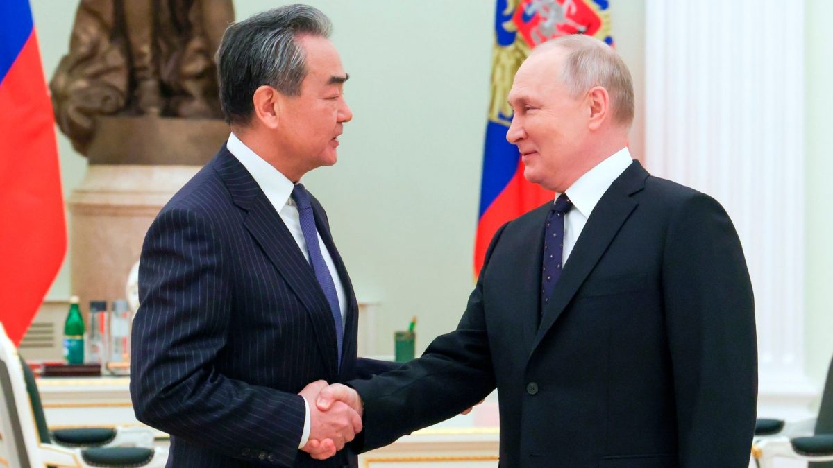 Wang Yi meets Putin in deepening ties