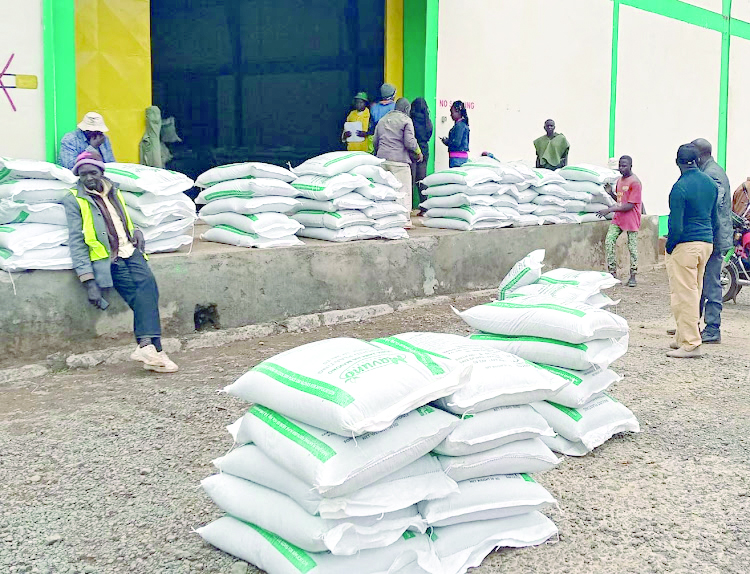 State sends 900,000 bags of fertiliser to tea farmers