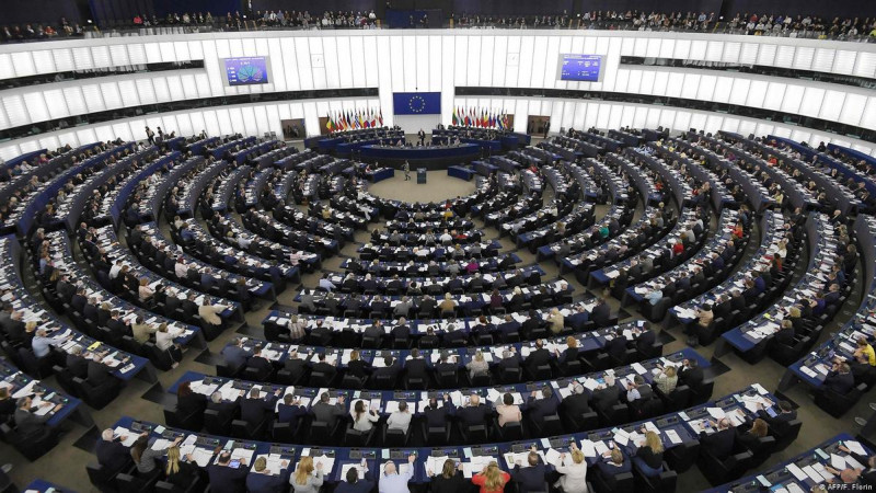 European Parliament calls on Algeria to release journalists, activists