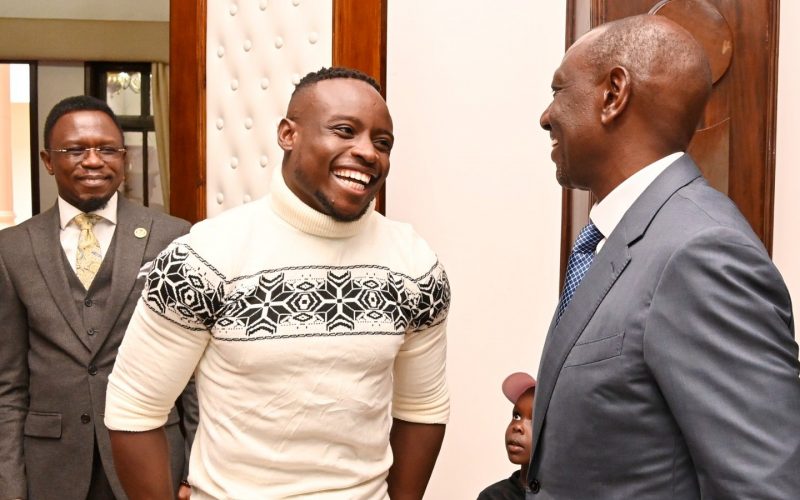 President William Ruto and Kenyan sprinter Ferdinard Omanyala on Wednesday, June 7, 2023. PHOTO/(@State House)Twitter.