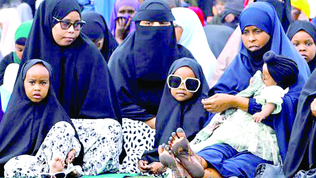 Sheikh calls for national peace, unity as Muslim faith ful mark Eid