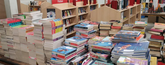 UK, Mumias schools raise funds for public library
