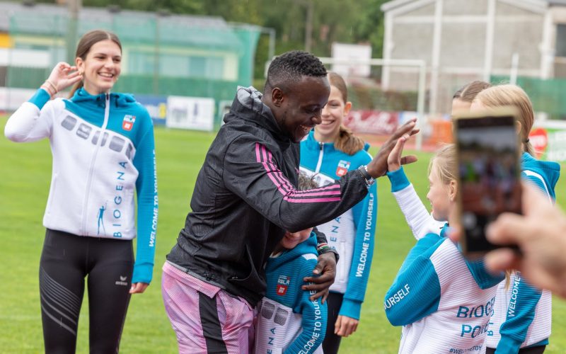 Ferdinand Omanyala interacts with fans in Austria. PHOTO/Ferdinand Omanyala/Facebook