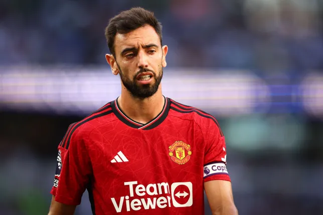 Keane brands Fernandes, Mount as ‘schoolboys’ after Manchester United’s defeat to Tottenham