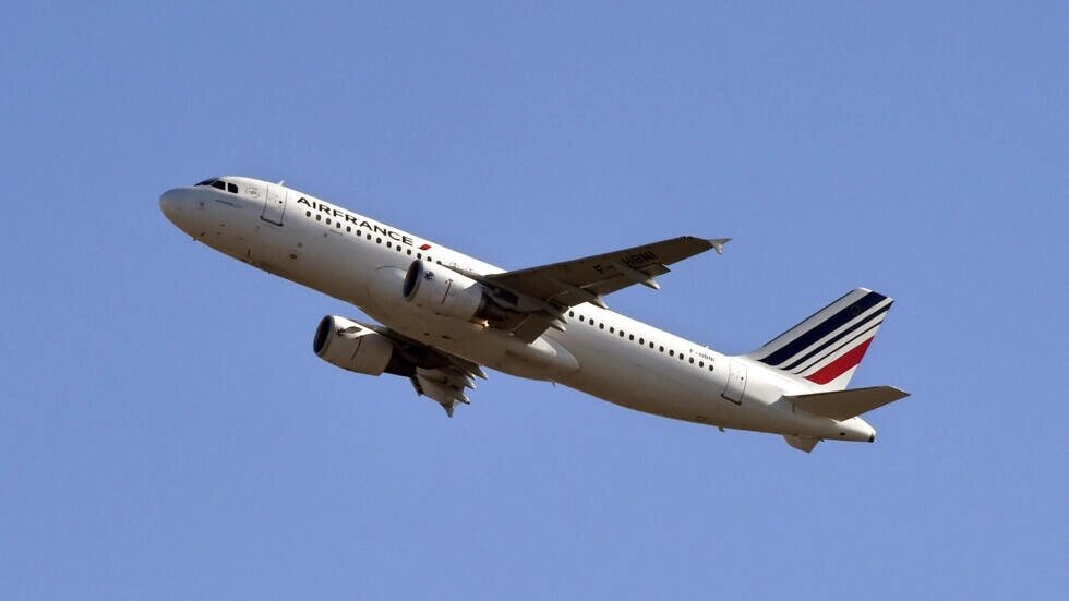 Niger bans French aircraft from its airspace