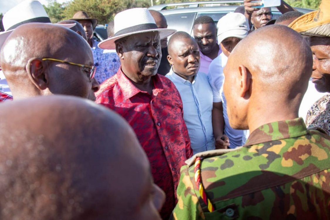 Raila confronts police after attempts to block him from accessing Narok town