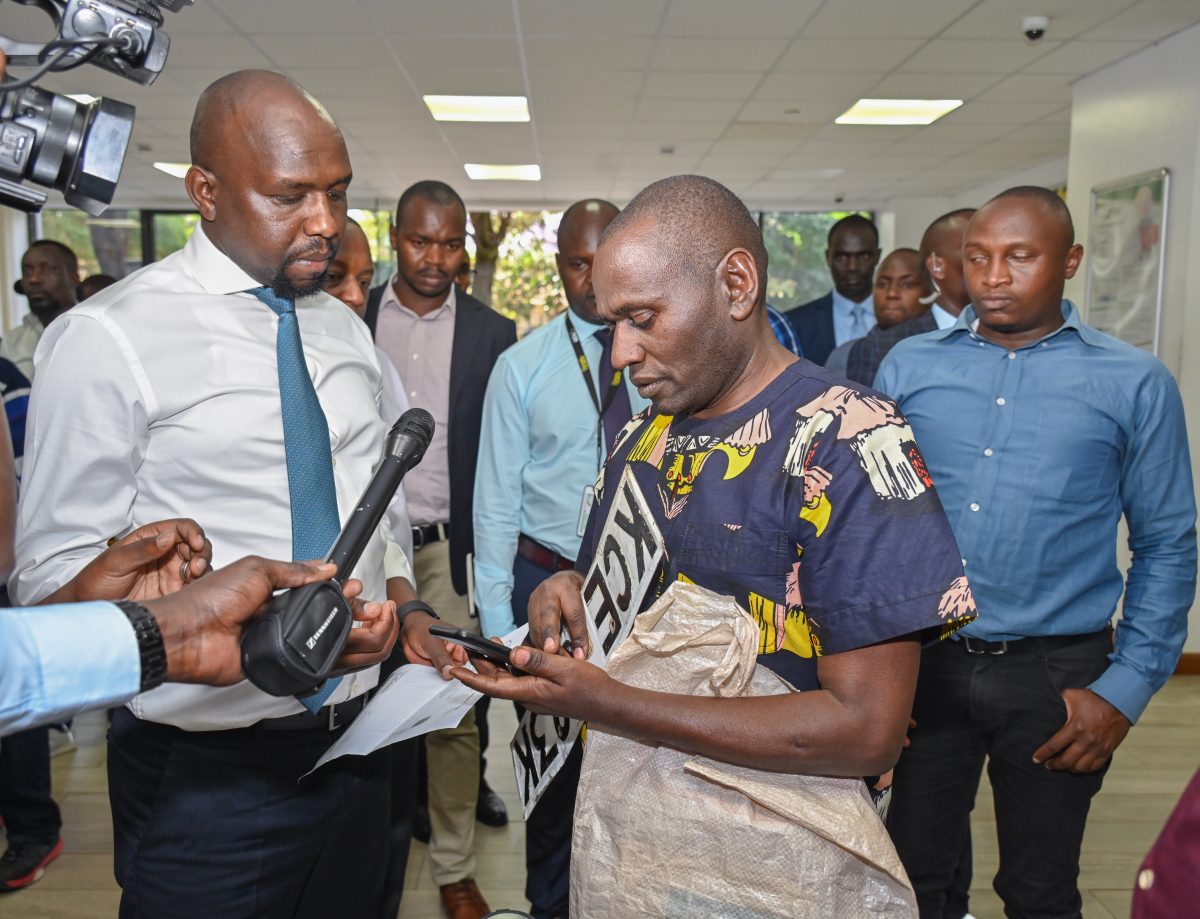 Murkomen condemns backlog at NTSA