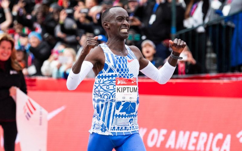 Kelvin Kiptum crosses over the line in Chicago. PHOTO/CNN