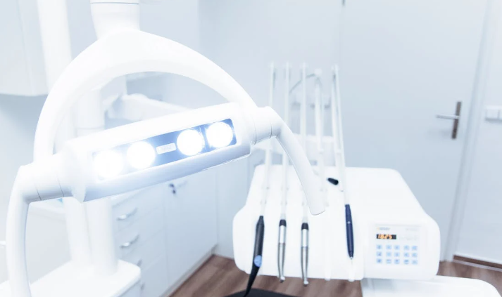 Costs and benefits of technology for health services