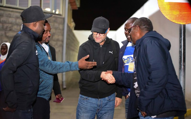 Thomas Trucha (centre) introduced by AFC Leopards chairman PHOTO/AFC Leopards.