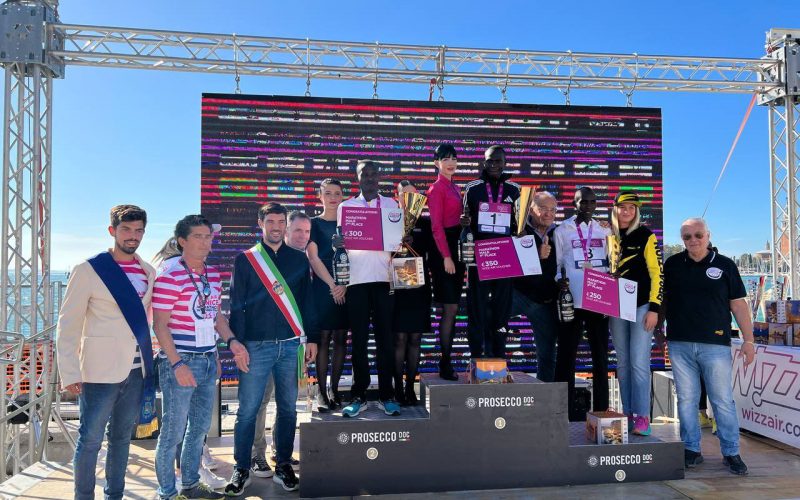 Emmanuel Naibei, Solomon Mutai and Noah Kigen on the podium after venice Marathon. PHOTO/comunevenezia