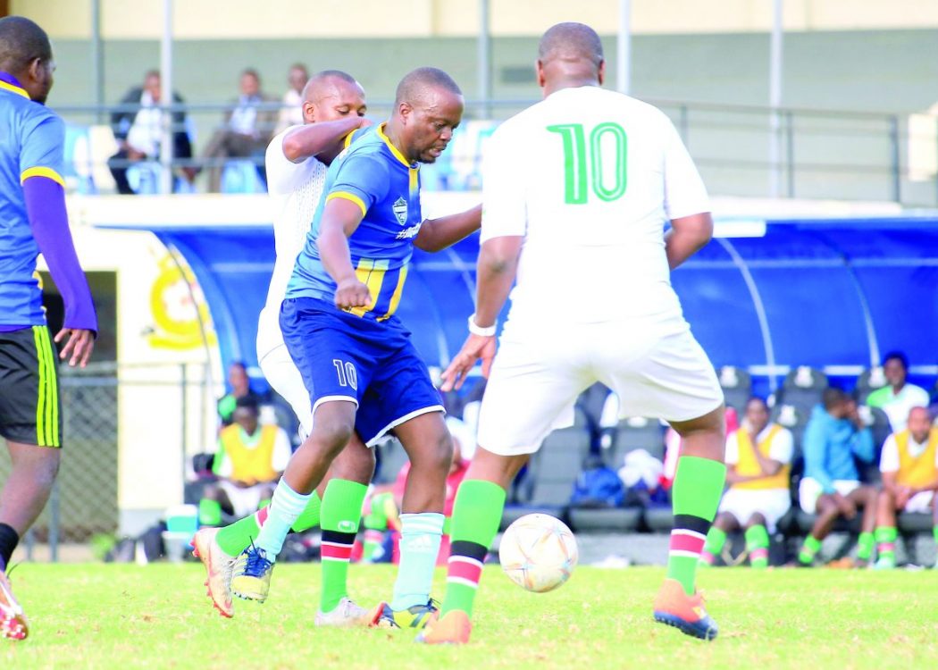 Chroniclers stop parliamentarians