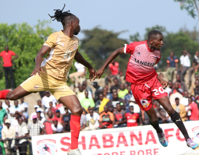 Shabana and Nairobi City Stars tussle for the ball at Raila Odinga Stadium in Homa Bay. PHOTO/(Shabanafckenya)/X



