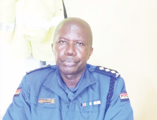 Police boss injures man, kills himself in Utawala