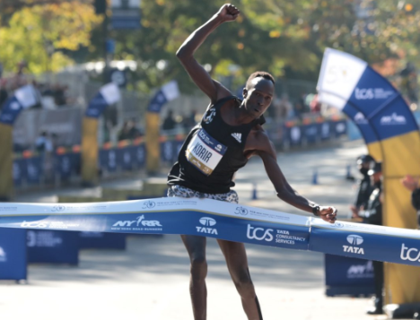  Albert Korir crosses line to win New York City's Professional Men’s Open Division champion in 22021. PHOTO/(@nycmarathon)/X