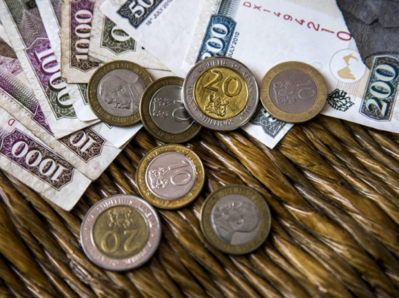 Kenya shilling tipped to weaken further this month