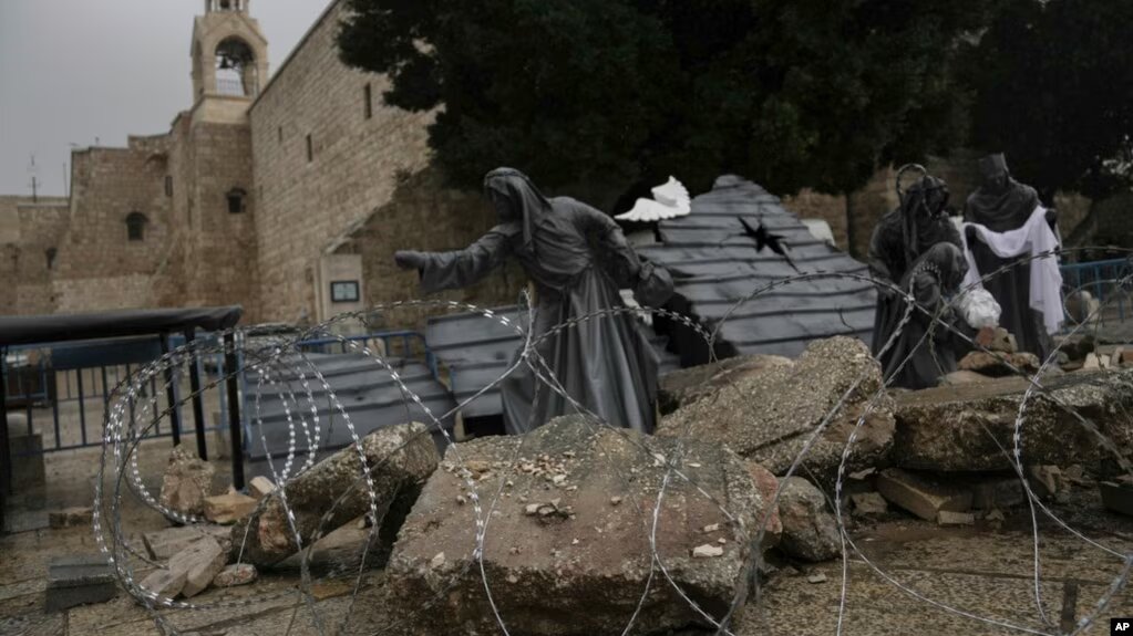 Bethlehem a ghost town on Christmas Eve as war halts celebrations