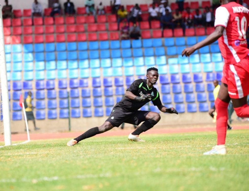 Gor Mahia’s keeper Omondi nears Gad Mathews’ 2022/23 clean-sheet tally