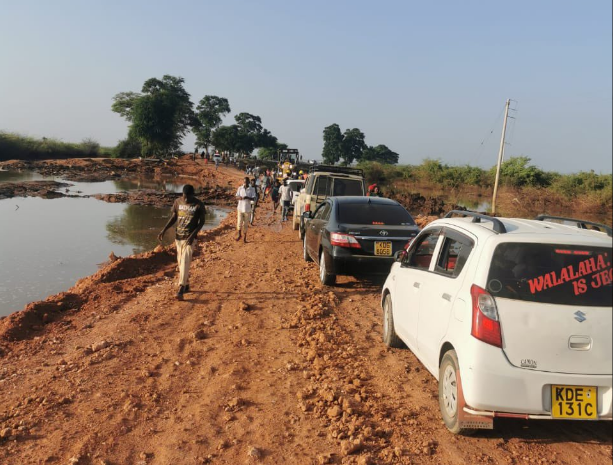 Nairobi-Garissa road opens after washout at Kona Punda