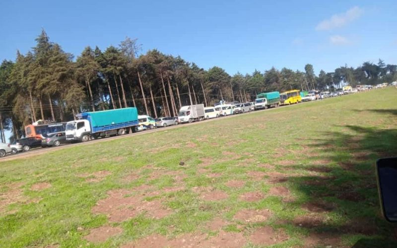 KeNHA issues advisory after motorists stuck in heavy traffic along Nairobi-Nakuru Highway