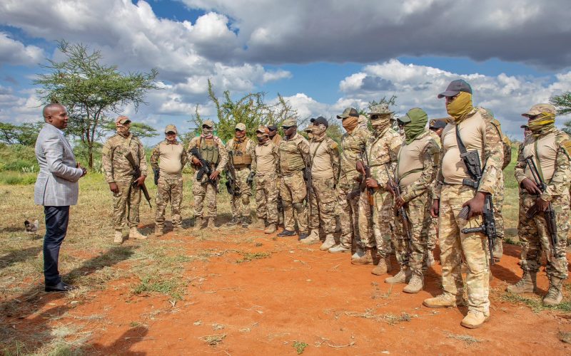 


Interior CS Kithure Kindiki with officers charged with undertaking the Maliza Uhalifu Operation. PHOTO/(@KindikiKithure)/X