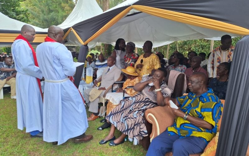 The Jaramogi Oginga Odinga family led by Siaya Senator Dr Oburu Odinga and sister Ruth Odinga, prayed during the prayers to thank God for protecting their aunt Agneta Odinga, now 106 years old, known as the bonus age in sociological parlance. PHOTO/Kepher Otieno.