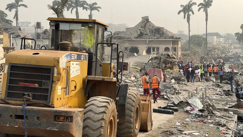 Huge blast rocks Nigerian city