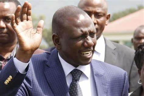 ‘Bure kabisa!’ – Ruto scoffs at Raila for criticising his efforts to seek jobs abroad