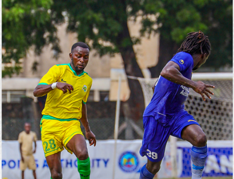 Bandari and Kariobangi Sharks clash at Mbaraki Stadium. PHOTO/Bandari/Facebook