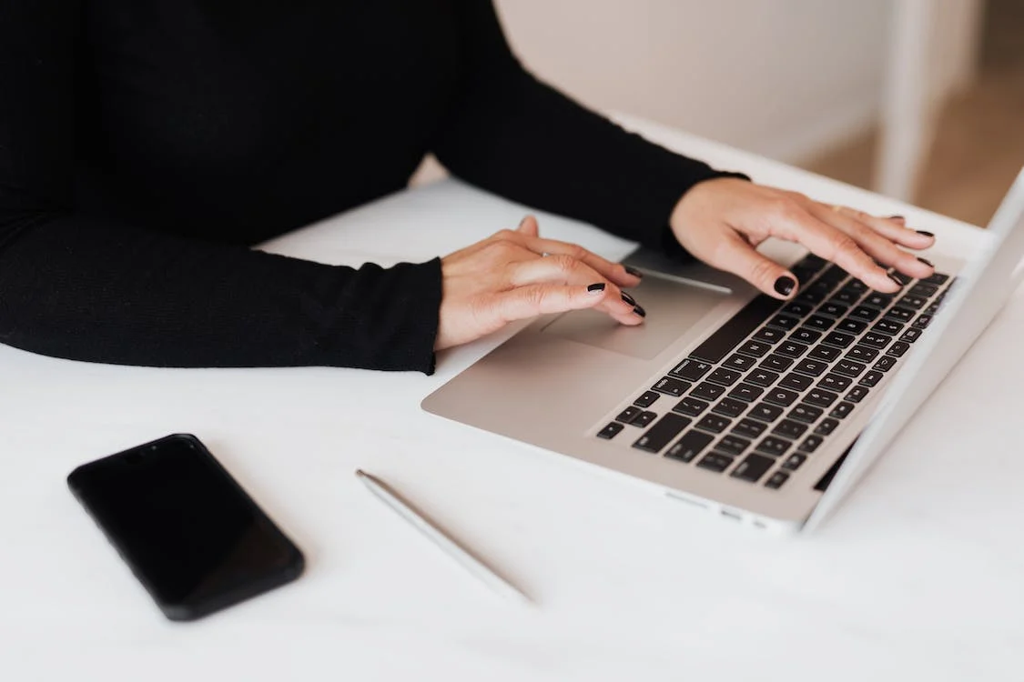 Online jobs, an opportunity or a trap for the youth?