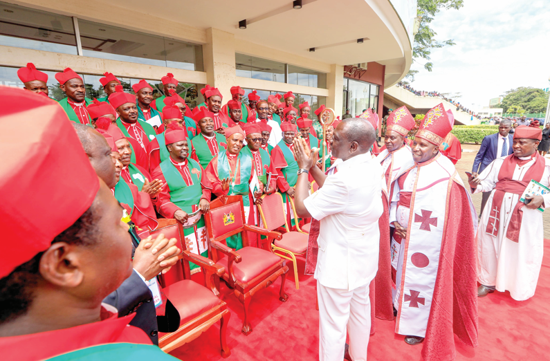 Ruto commends Uhuru for ending church split