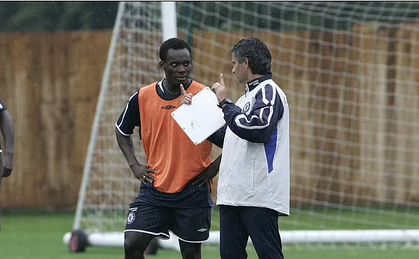 Jose Mourinho and Michael Essien. PHOTO/Getty Images