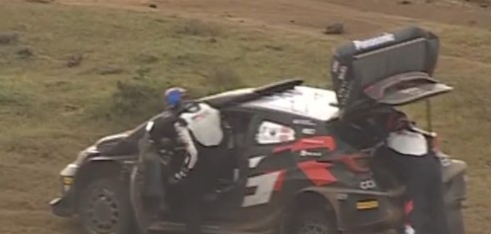 Elfyn Evans stops to change the tyre in Safari Rally.  PHOTO/WRC