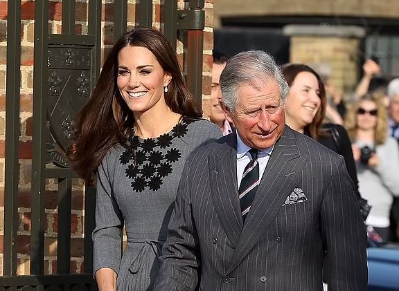 Kate, Prince William appreciate enormous public support, Palace says