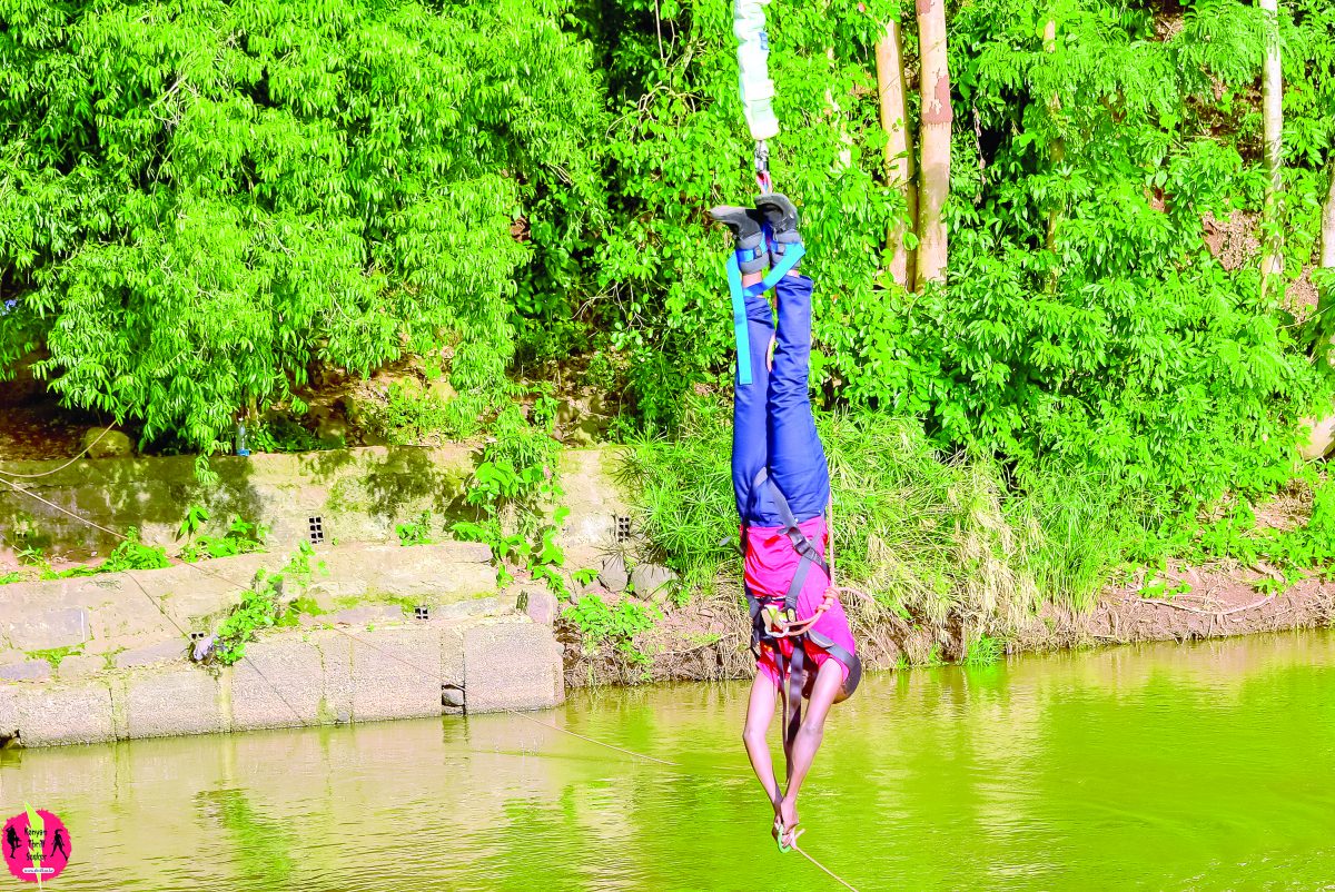 Kenyan sets East Africa bungee jumping record