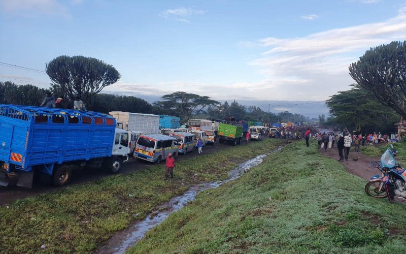 Heavy traffic building up in Mai Mahiu. PHOTO/KeNHA/FAacebook