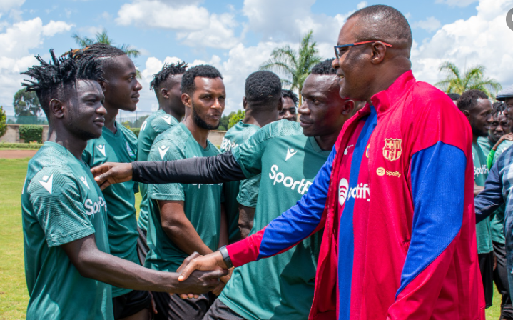 Cabinet Secretary for Information, Communication and Digital Economy Eliud Owalo with Gor Mahia players. PHOTO/Eliud Owalo/Facebook