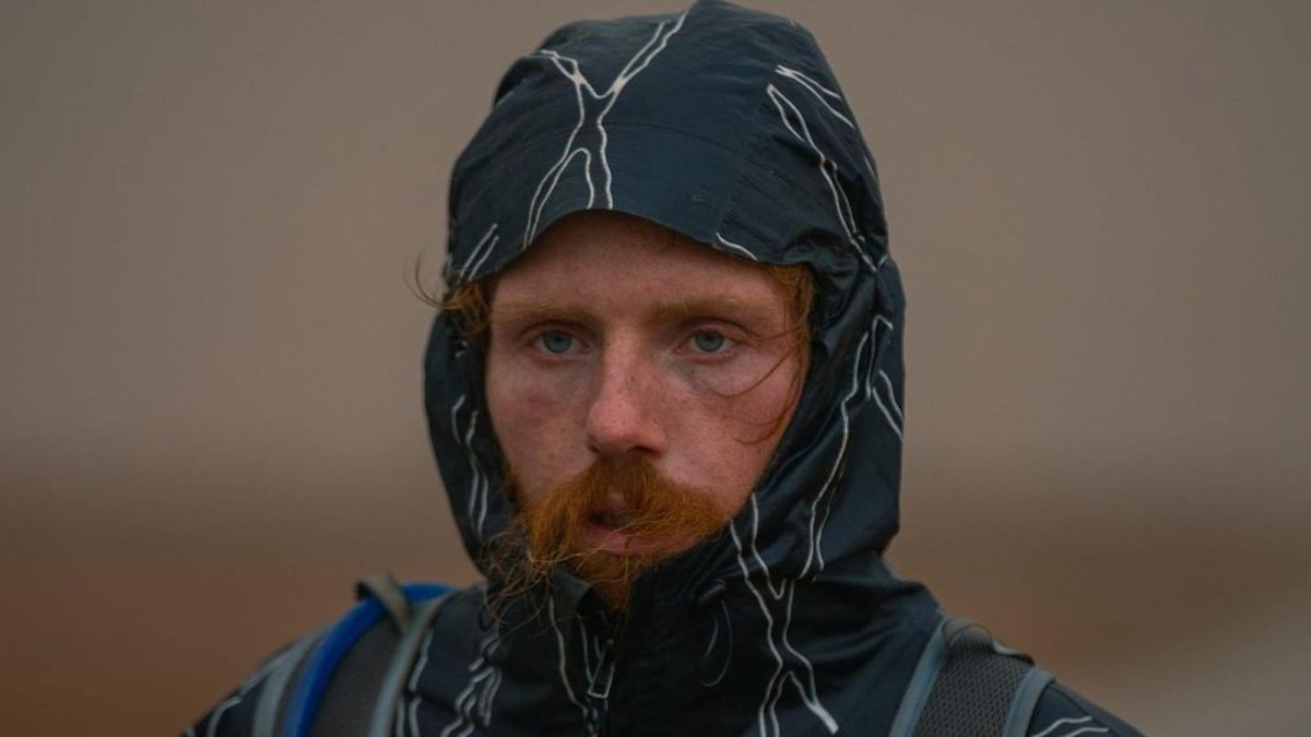 Man sets off on final day of running length of Africa after robbery ordeal