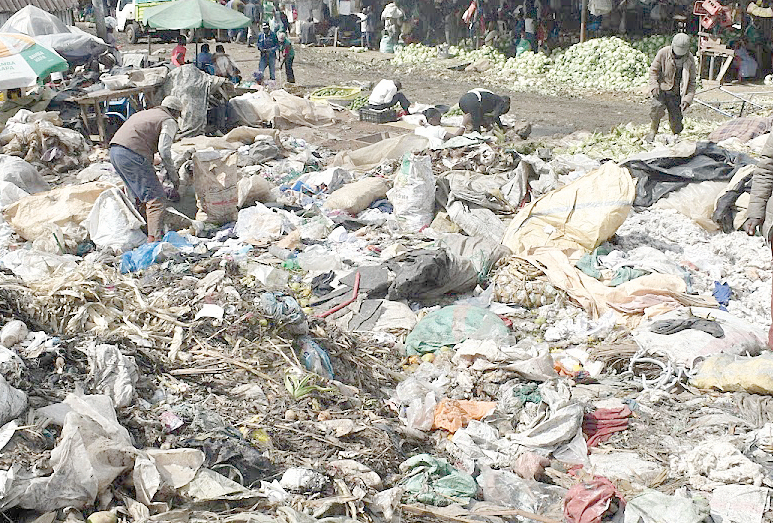 Muthurwa traders call on Sakaja to tackle garbage menace