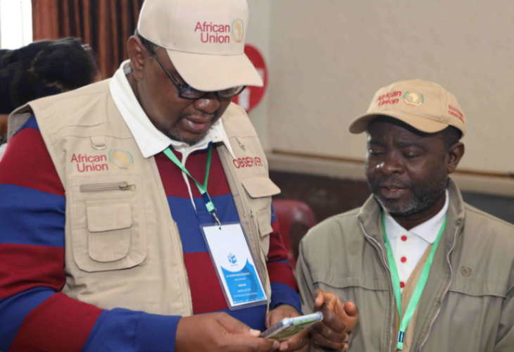 Former President and the head of the AUEOM Uhuru Kenyatta at a polling station in South Africa. PHOTO/@4thPresidentKE/X
