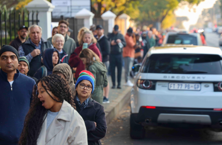 Voters outside are ready to vote in South Africa's general elections. PHOTO/@4thPresidentKE/X
