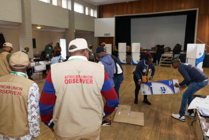 Former President and the head of the AUEOM Uhuru Kenyatta at a polling station in South Africa. PHOTO/@4thPresidentKE/X
