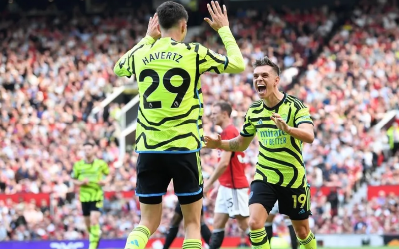 Kai Havertz and Leandro Trossard celebrate Arsenal's goal against Manchester United. PHOTO/Arsenal