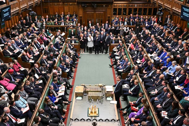 IMF against more pre-election tax cuts in Britain