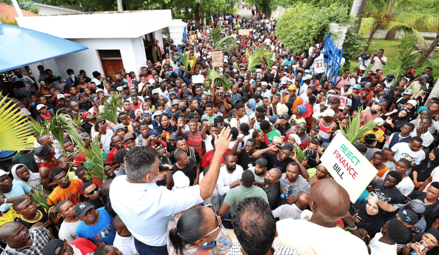 ‘Kenyans are hurting, anger is growing’ – Mombasa Governor says after welcoming protestors